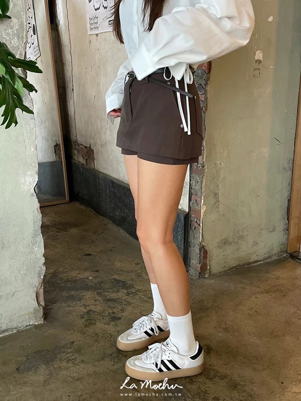 低腰鉚釘小褲裙